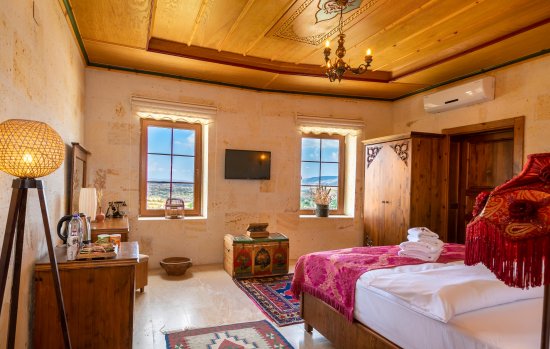 Deluxe Double Room - Victoria